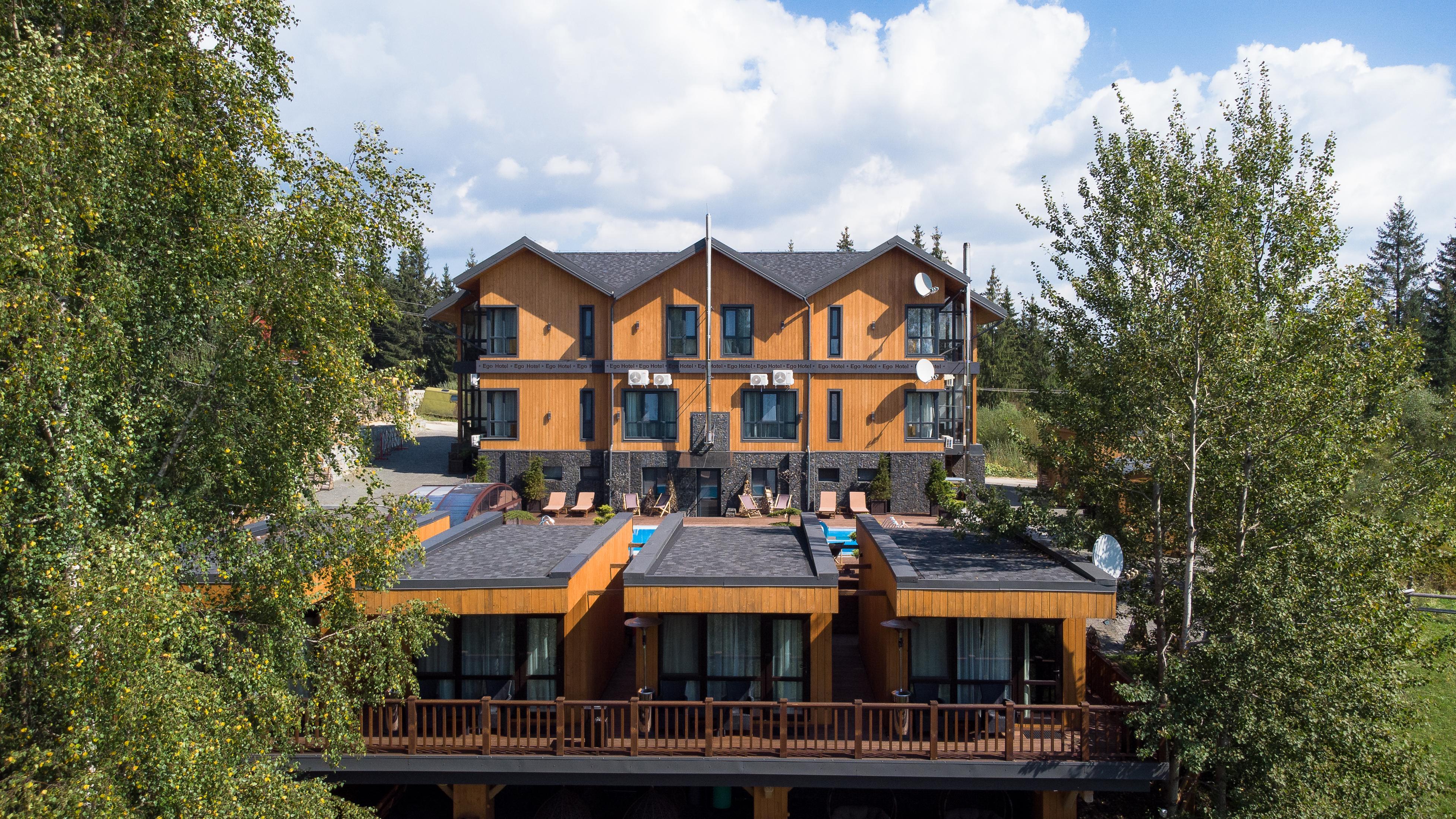 Ego Hotel Yablunytsya Exterior foto