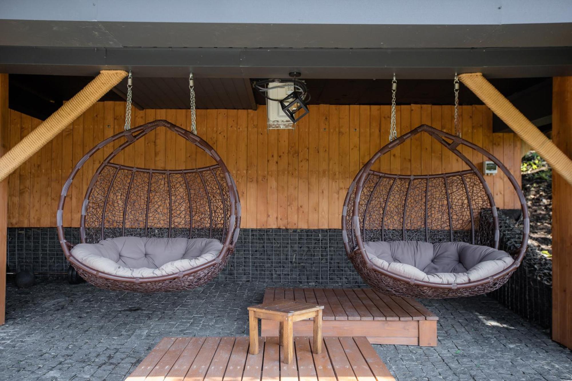 Ego Hotel Yablunytsya Exterior foto