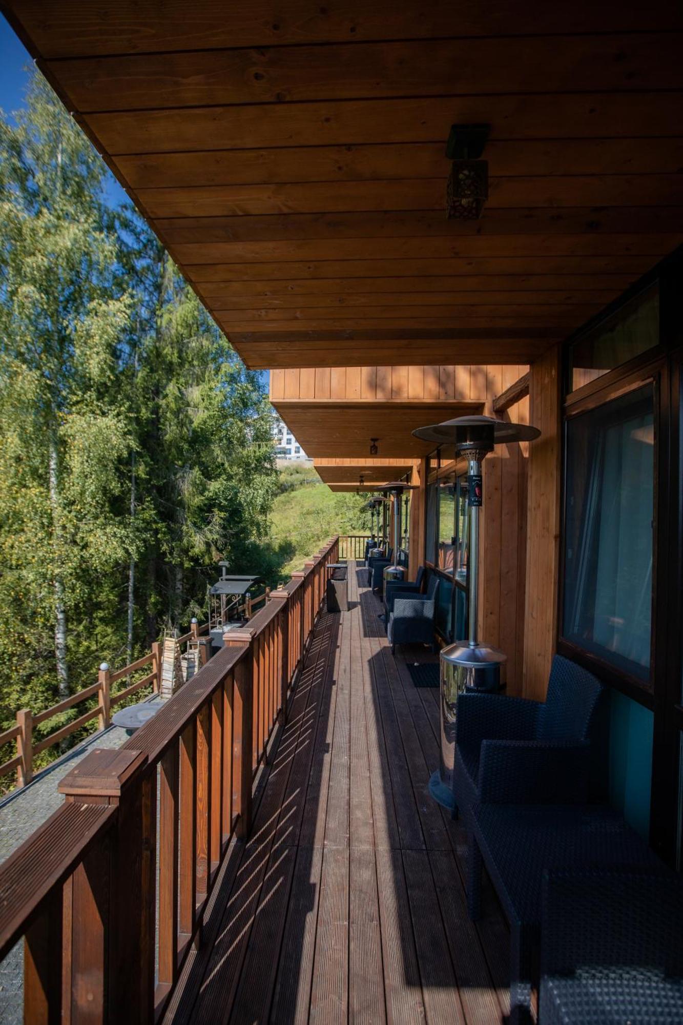 Ego Hotel Yablunytsya Exterior foto
